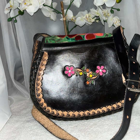 💐 Beautiful Hand Crafted Handbag 💐 - Picture 11 of 11